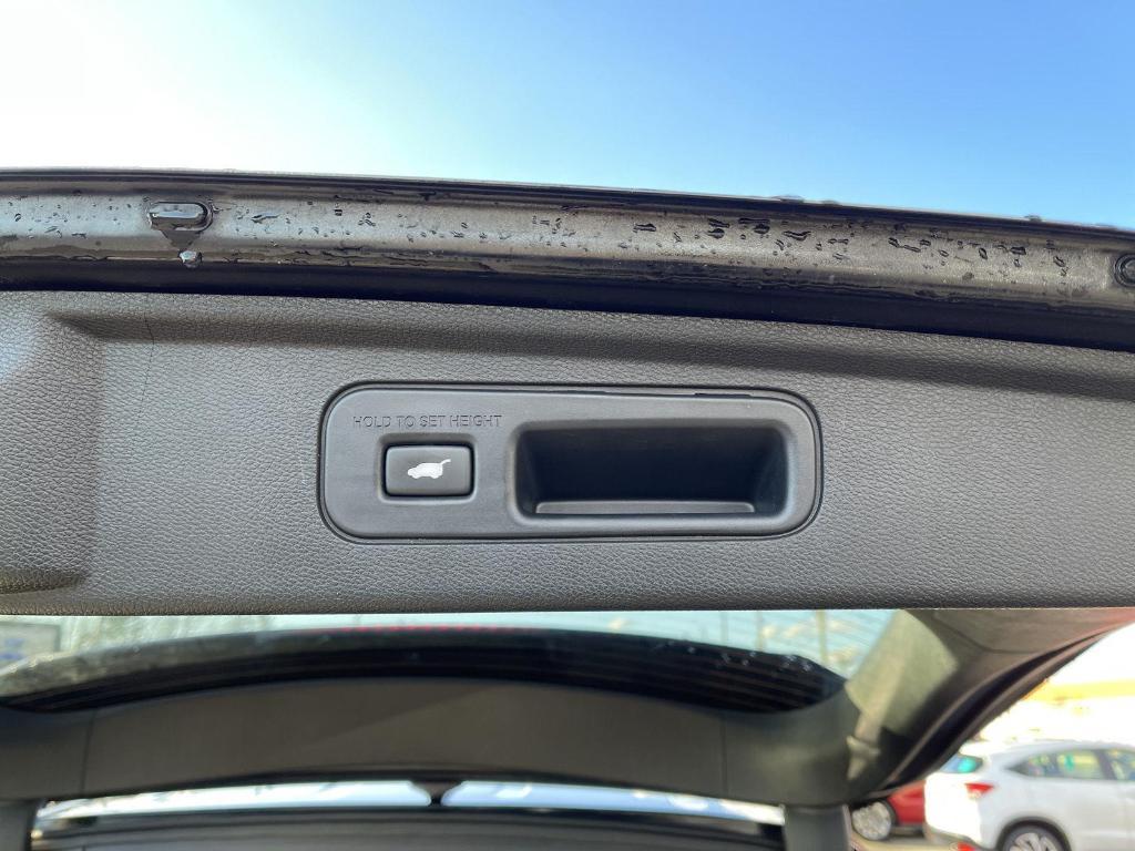 used 2024 Honda Odyssey car, priced at $30,852