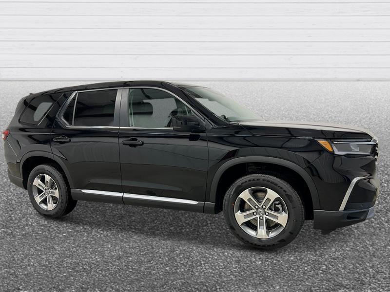 new 2025 Honda Pilot car, priced at $45,434