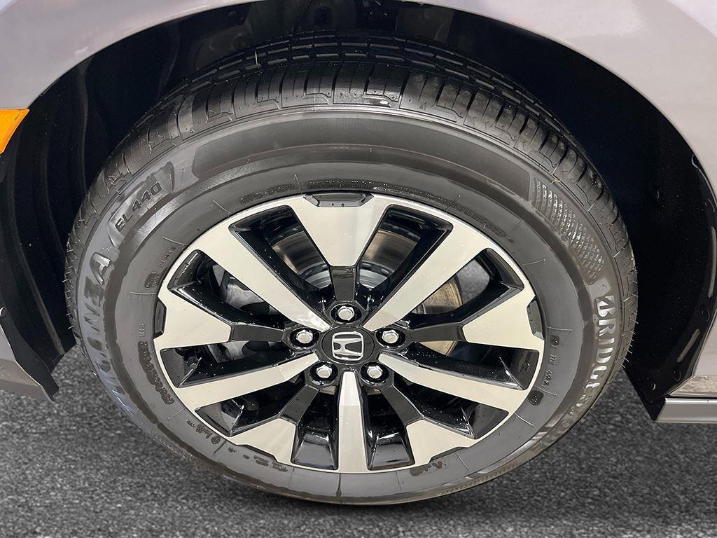 new 2026 Honda Odyssey car, priced at $42,748