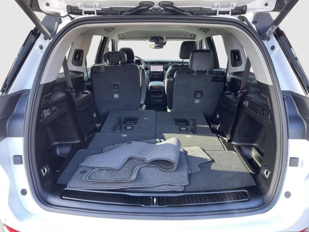 used 2023 Jeep Grand Cherokee L car, priced at $30,288