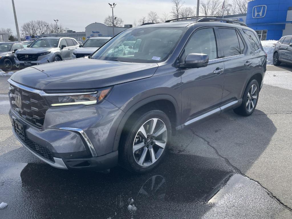 used 2024 Honda Pilot car, priced at $37,420