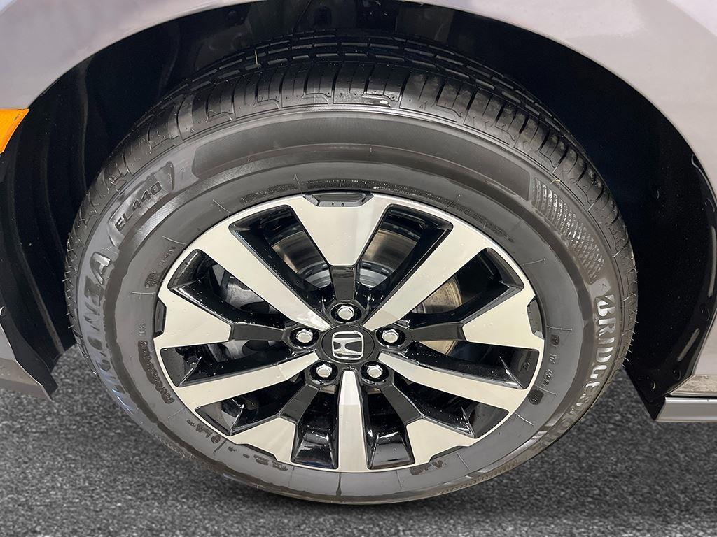 new 2026 Honda Odyssey car, priced at $42,748