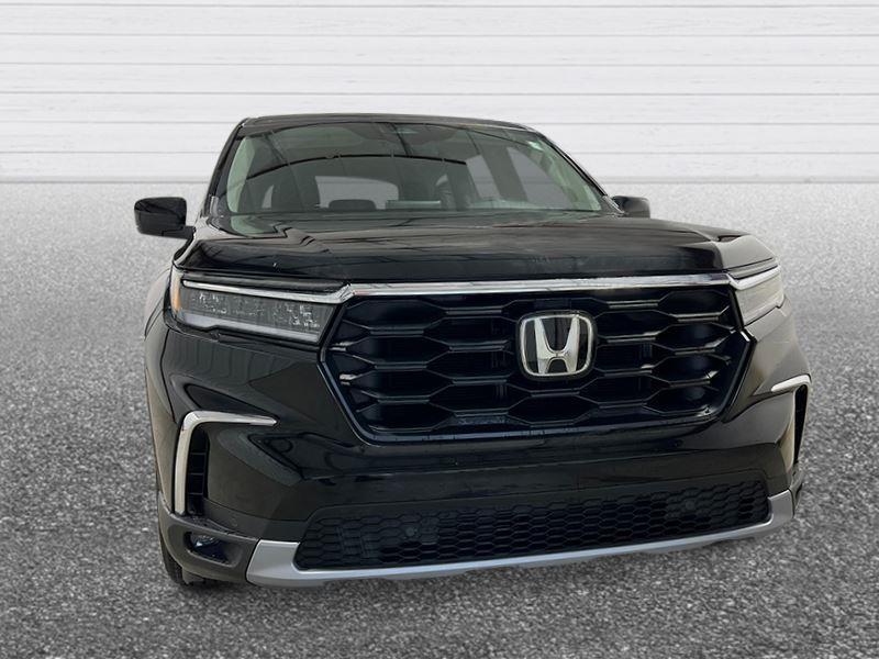 new 2025 Honda Pilot car, priced at $45,434