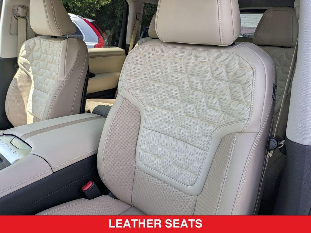 new 2025 Nissan Armada car, priced at $70,653