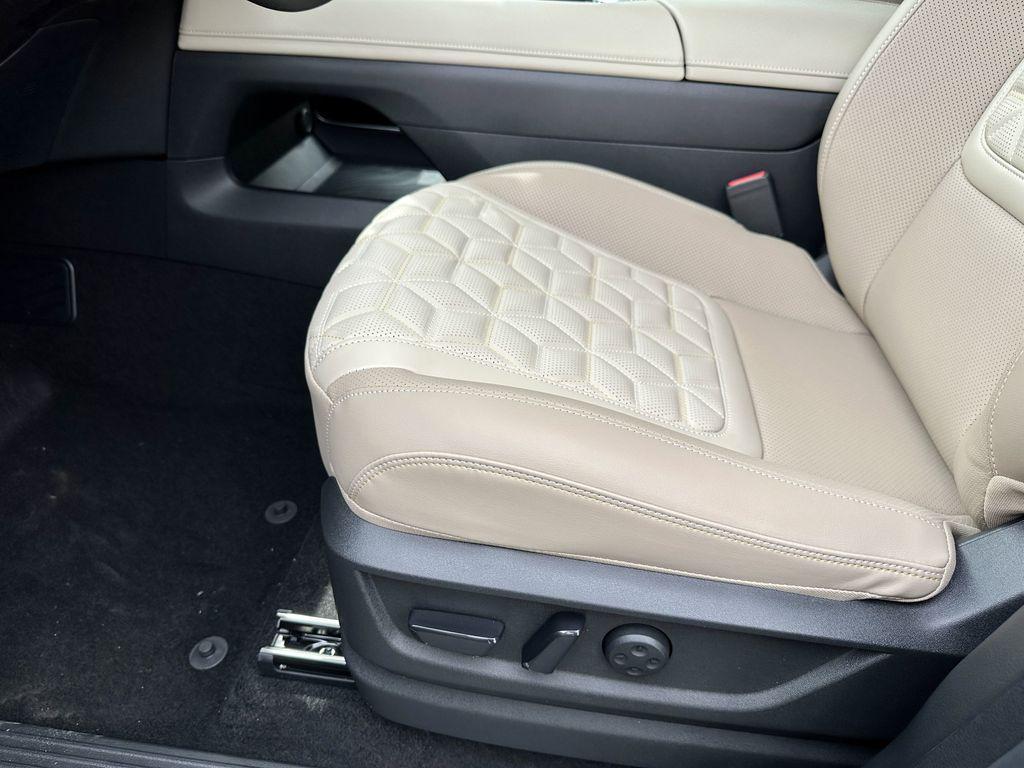 new 2025 Nissan Armada car, priced at $70,653