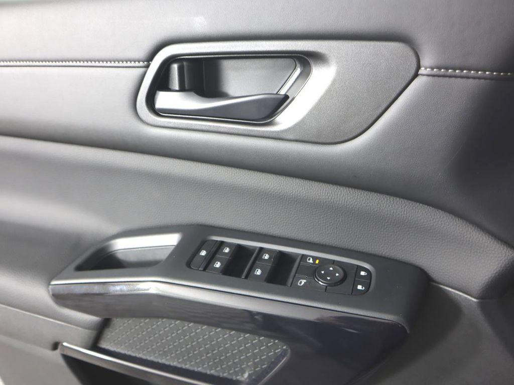 new 2025 Nissan Pathfinder car, priced at $36,872