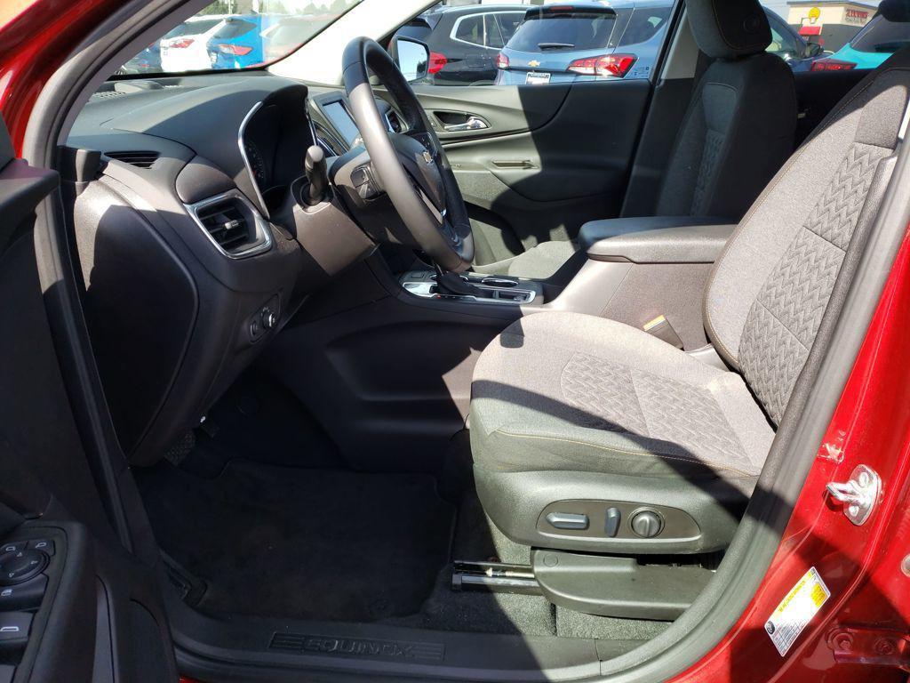 used 2024 Chevrolet Equinox car, priced at $22,626