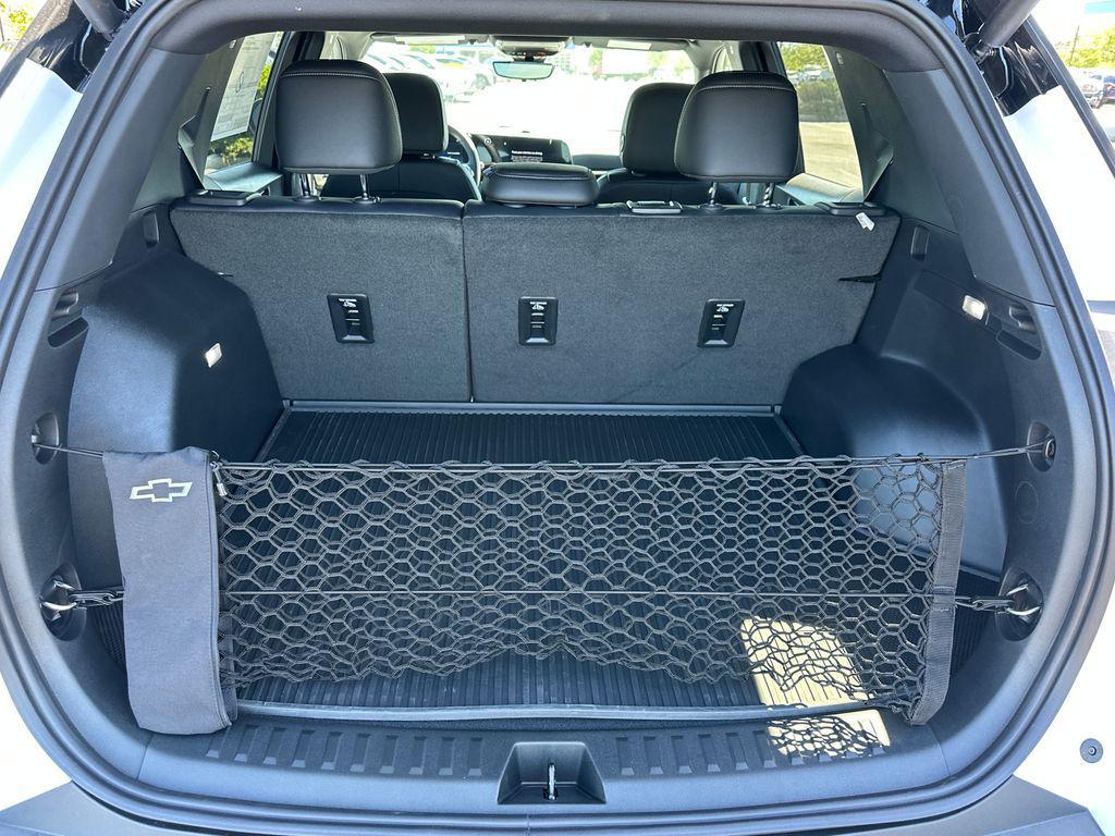 new 2026 Chevrolet Equinox car, priced at $36,929