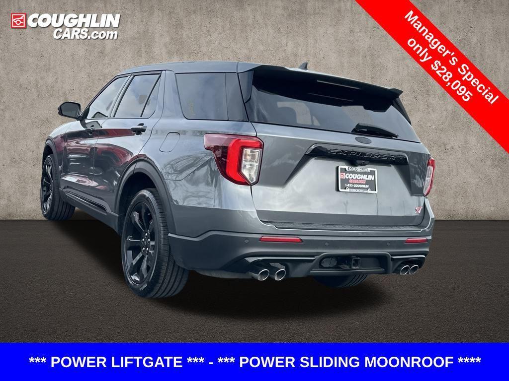 used 2022 Ford Explorer car, priced at $28,095