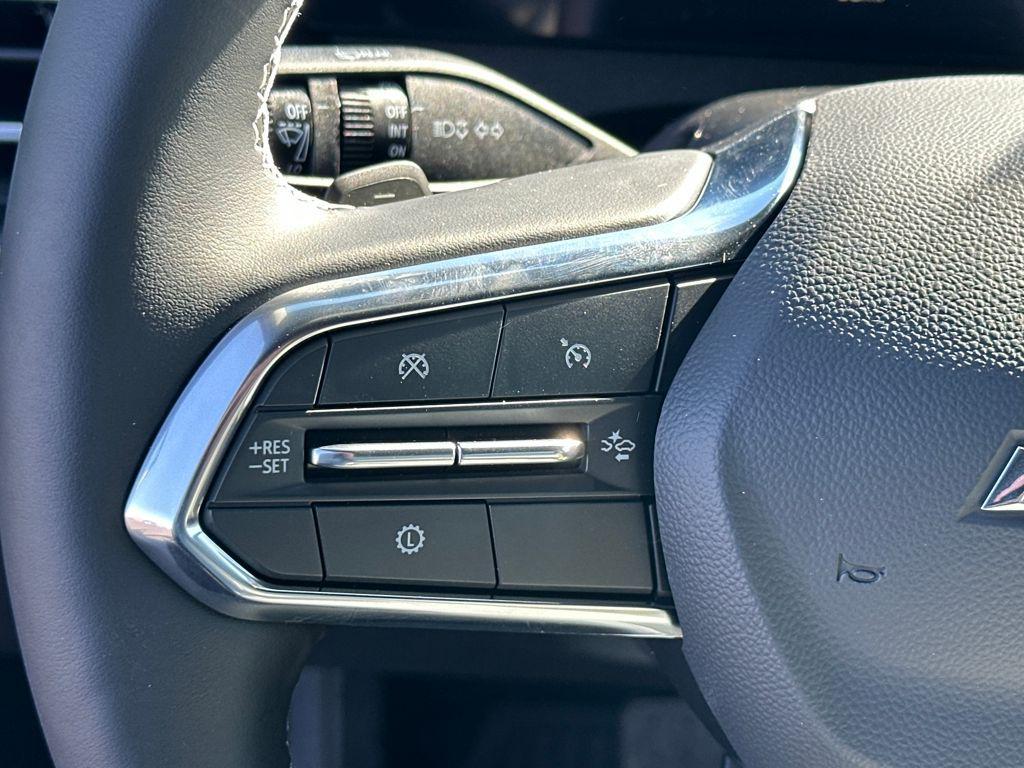 new 2026 Chevrolet Traverse car, priced at $45,625