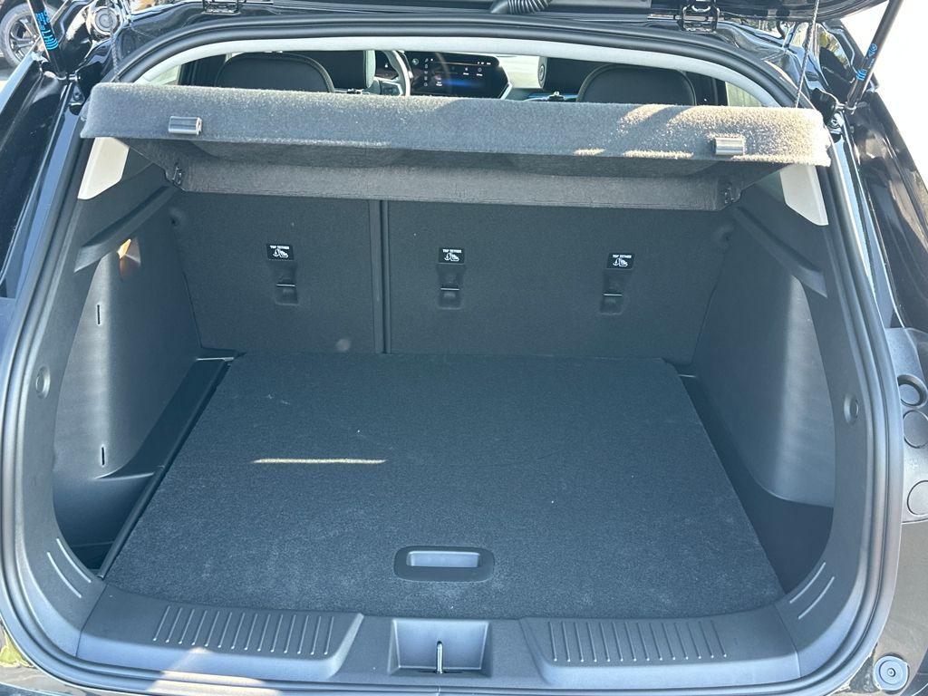 new 2025 Chevrolet Trax car, priced at $23,432