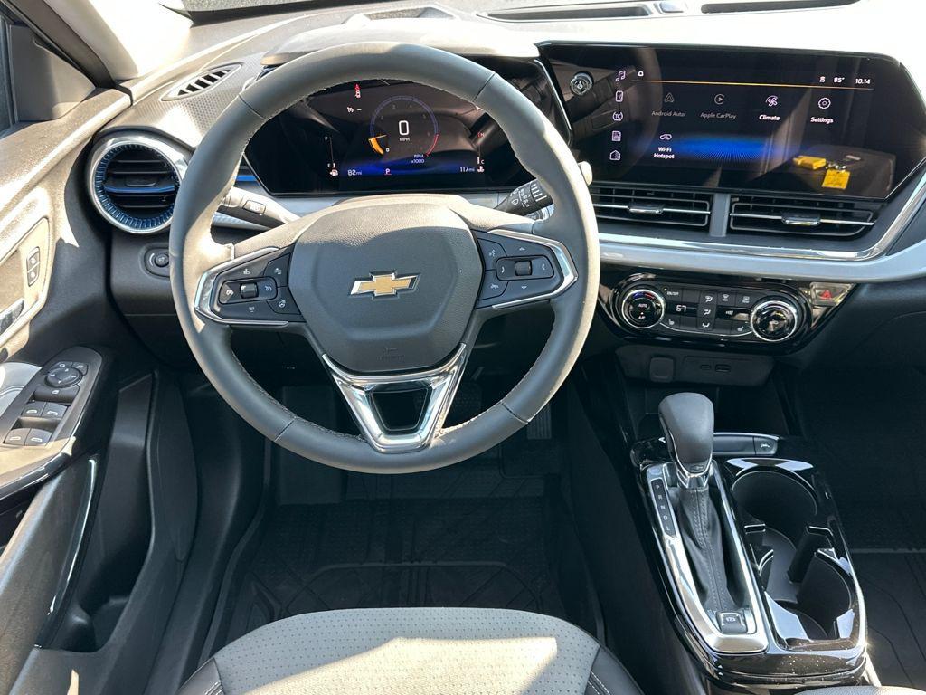 new 2025 Chevrolet Trax car, priced at $23,432