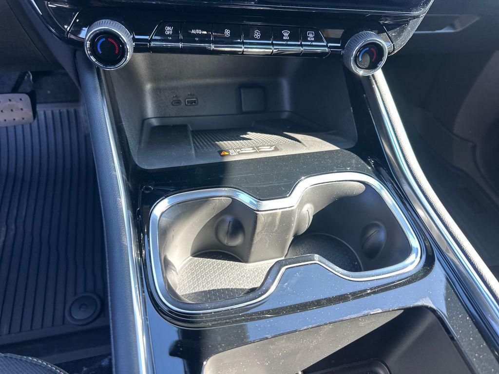 new 2026 Chevrolet Traverse car, priced at $49,734