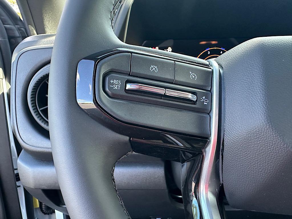 new 2026 Chevrolet Colorado car, priced at $33,135