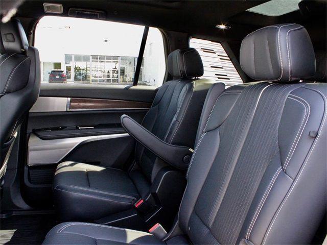 new 2026 Cadillac VISTIQ car, priced at $76,565