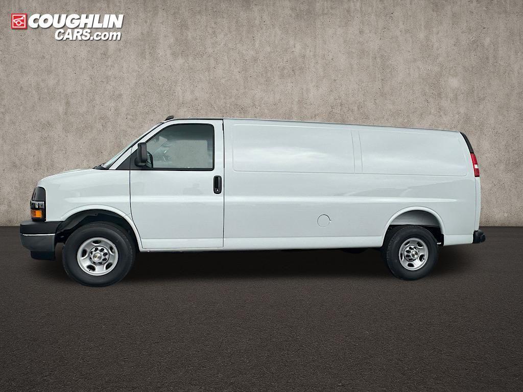 new 2025 Chevrolet Express 3500 car, priced at $50,330