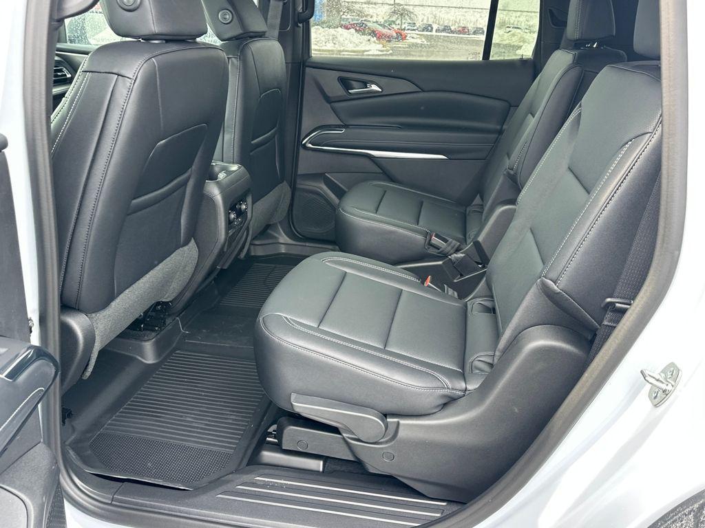 new 2026 Chevrolet Traverse car, priced at $48,514