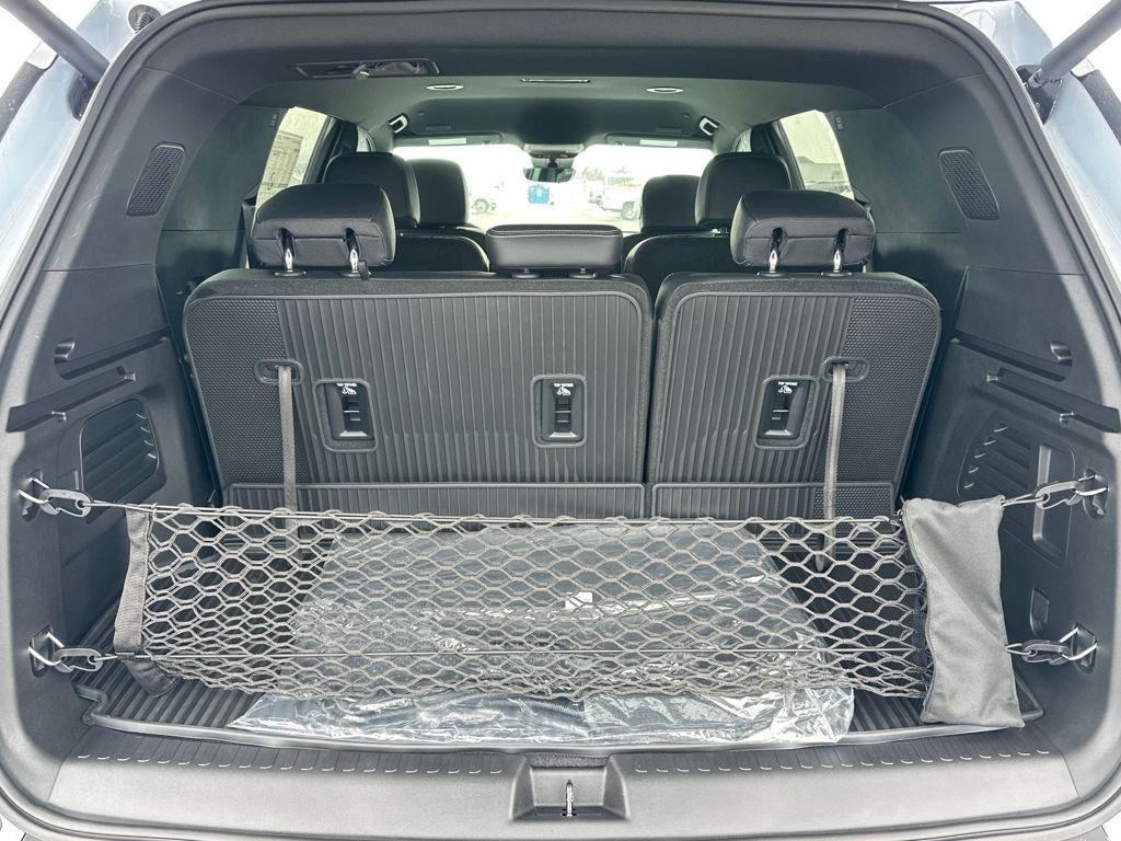 new 2026 Chevrolet Traverse car, priced at $48,514