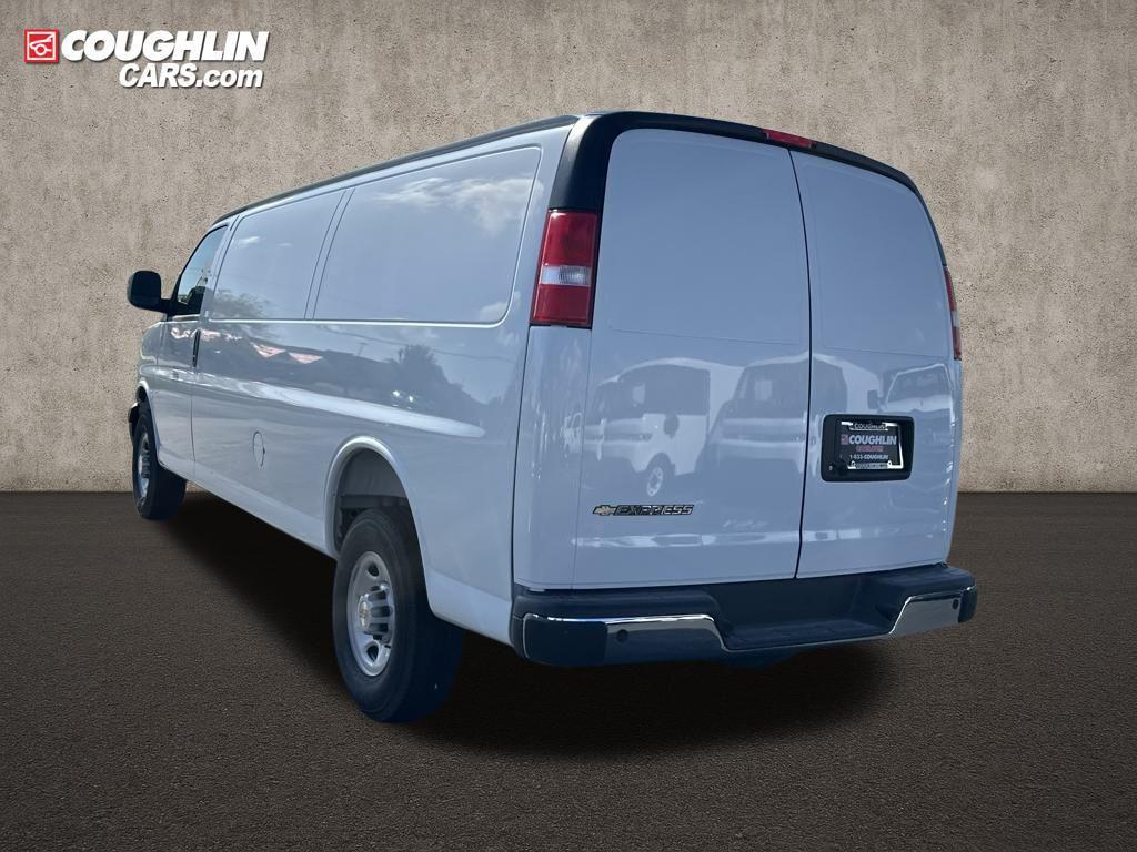 new 2025 Chevrolet Express 3500 car, priced at $50,330