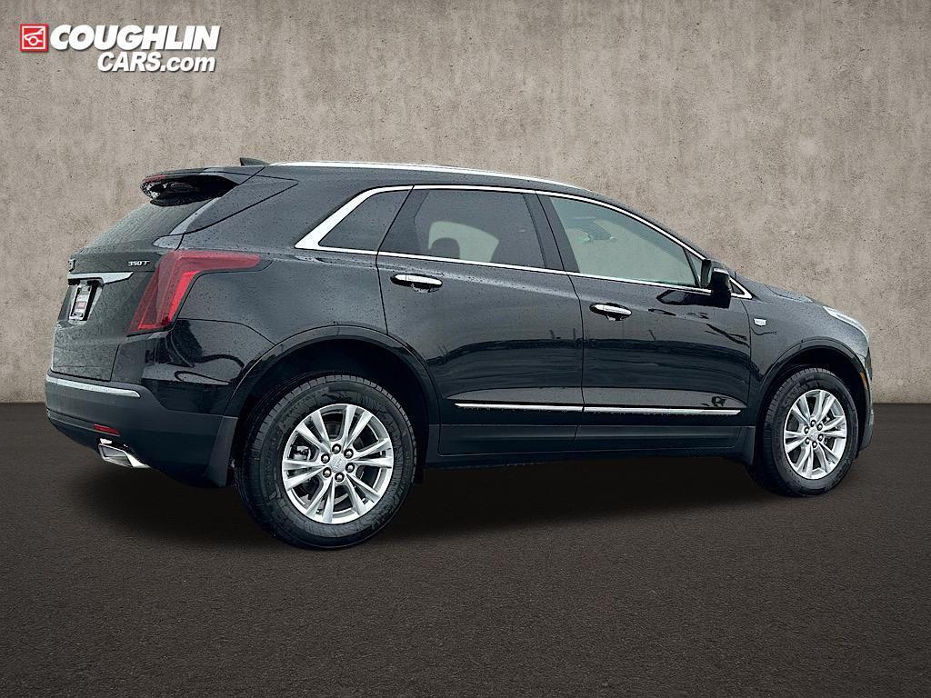 new 2025 Cadillac XT5 car, priced at $47,834