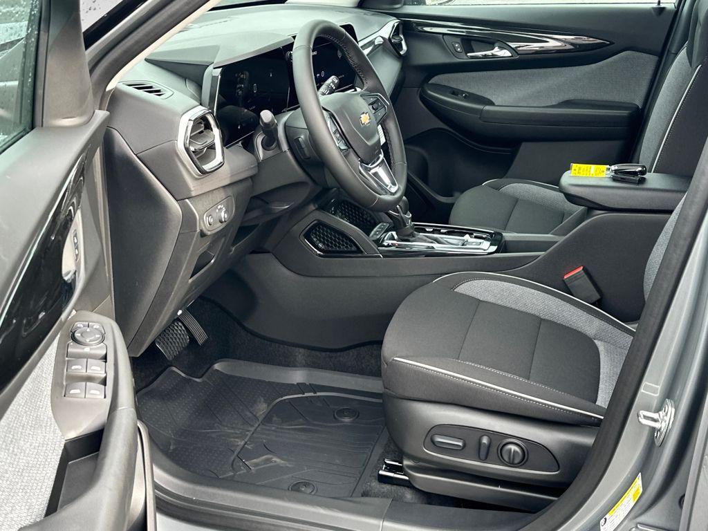 new 2026 Chevrolet TrailBlazer car, priced at $28,857