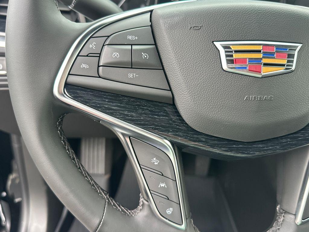 new 2026 Cadillac XT5 car, priced at $61,664