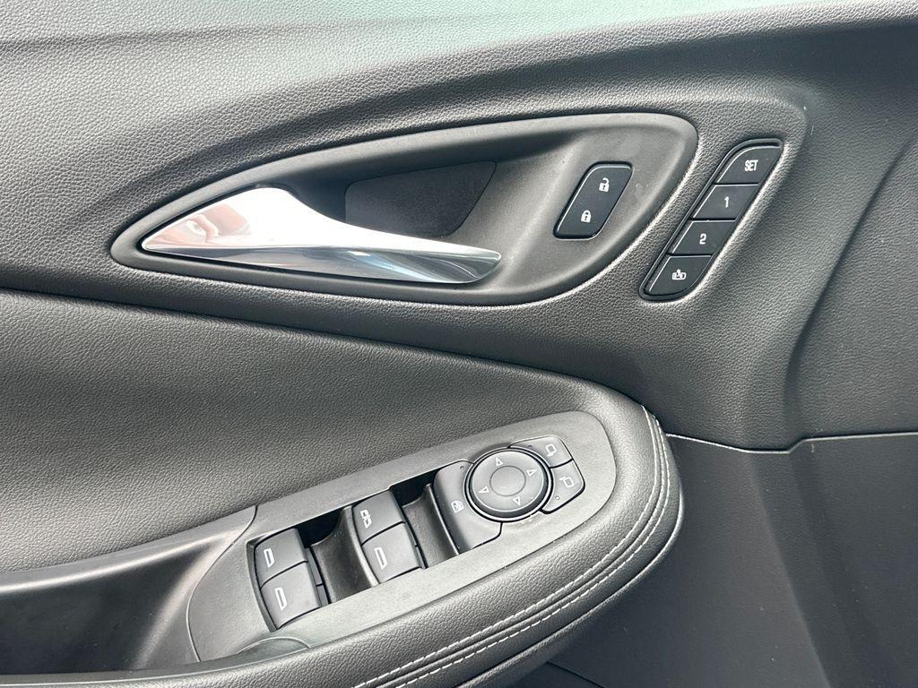 used 2024 Buick Encore GX car, priced at $25,953