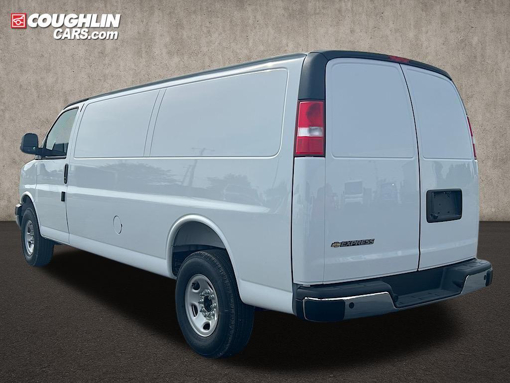 new 2025 Chevrolet Express 3500 car, priced at $50,330