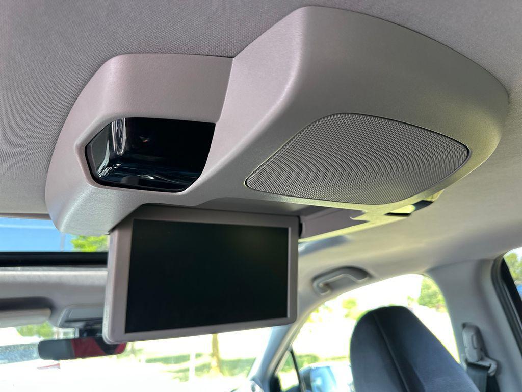 used 2021 Honda Pilot car, priced at $25,998