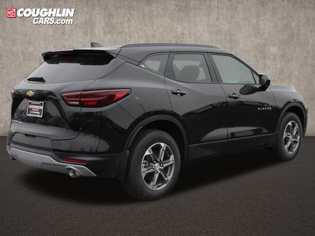 new 2025 Chevrolet Blazer car, priced at $37,010
