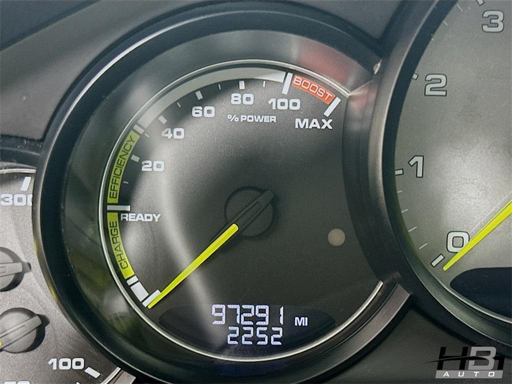 used 2015 Porsche Panamera car, priced at $24,998