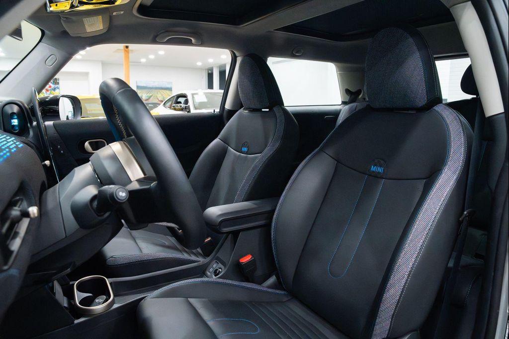 used 2025 MINI Hardtop car, priced at $31,890