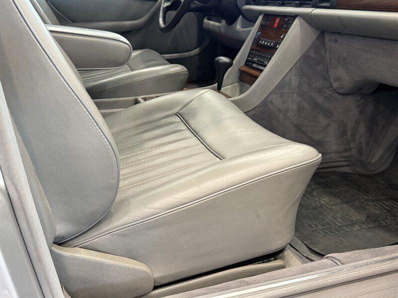 used 1987 Mercedes-Benz S-Class car, priced at $9,390