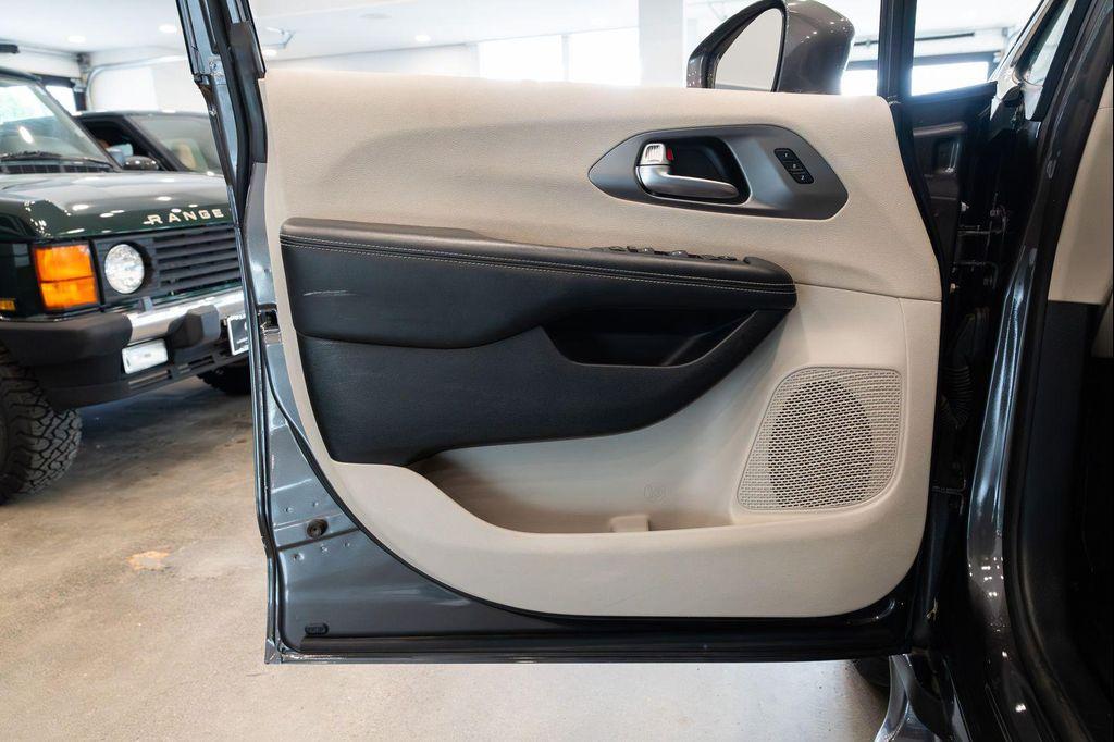 used 2021 Chrysler Pacifica car, priced at $38,990