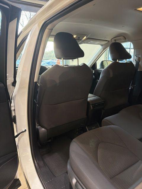 used 2024 Toyota Highlander car, priced at $38,995