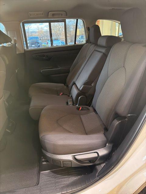 used 2024 Toyota Highlander car, priced at $38,995