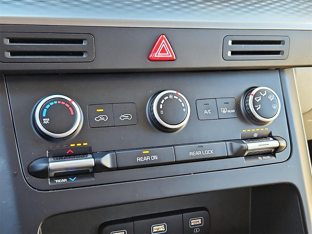 used 2023 Kia Carnival car, priced at $31,999