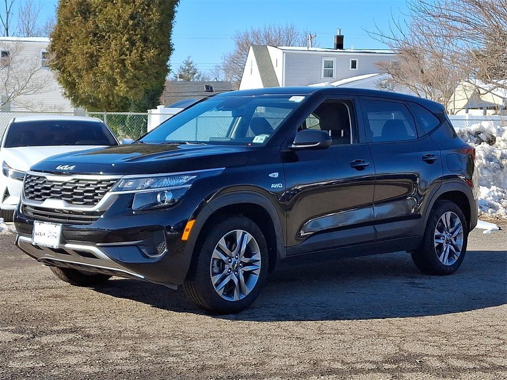 used 2023 Kia Seltos car, priced at $20,899