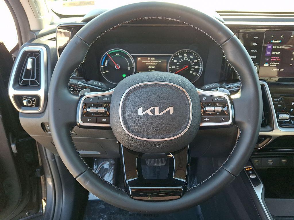 used 2022 Kia Sorento Hybrid car, priced at $24,999