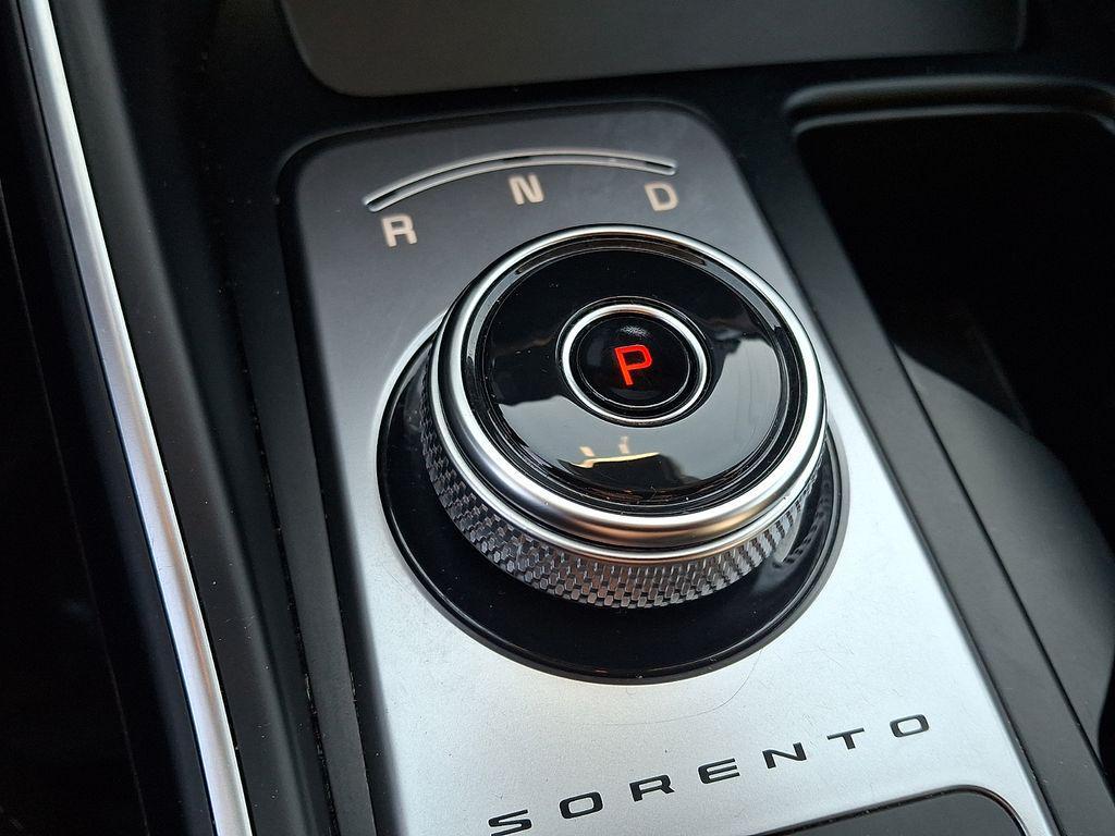 used 2022 Kia Sorento Hybrid car, priced at $24,999