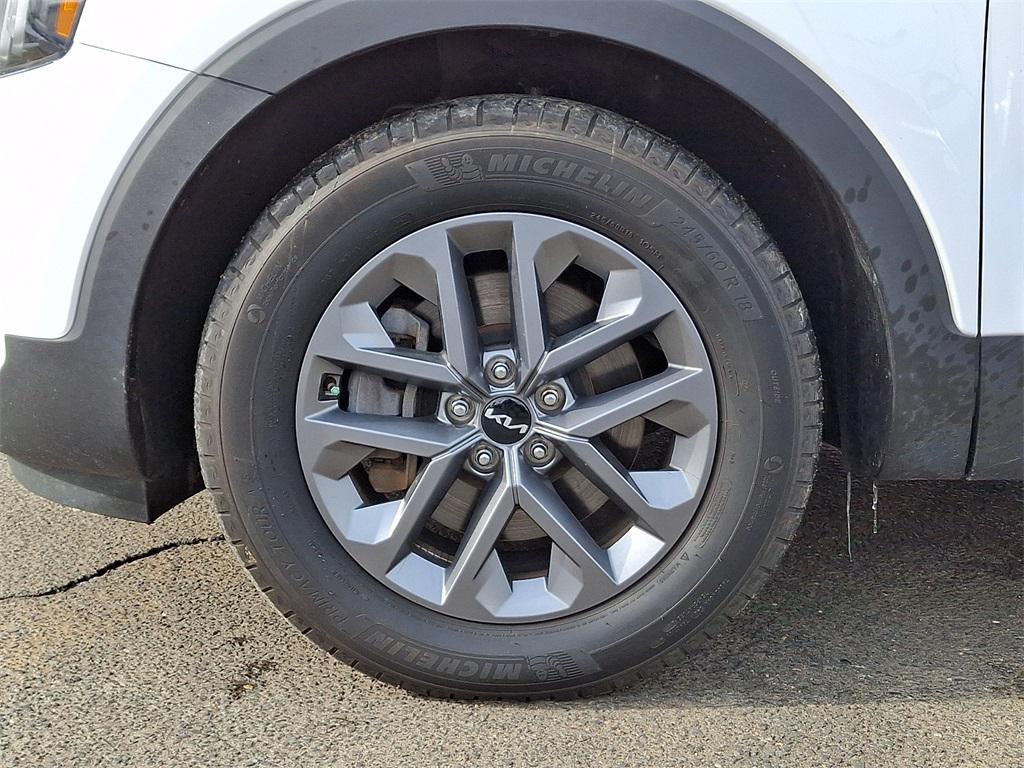 used 2024 Kia Telluride car, priced at $32,899