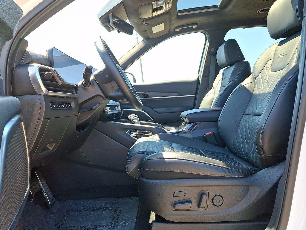 used 2023 Kia Telluride car, priced at $37,238