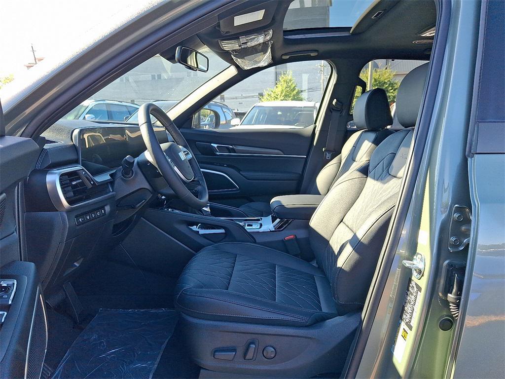 new 2025 Kia Telluride car, priced at $48,215