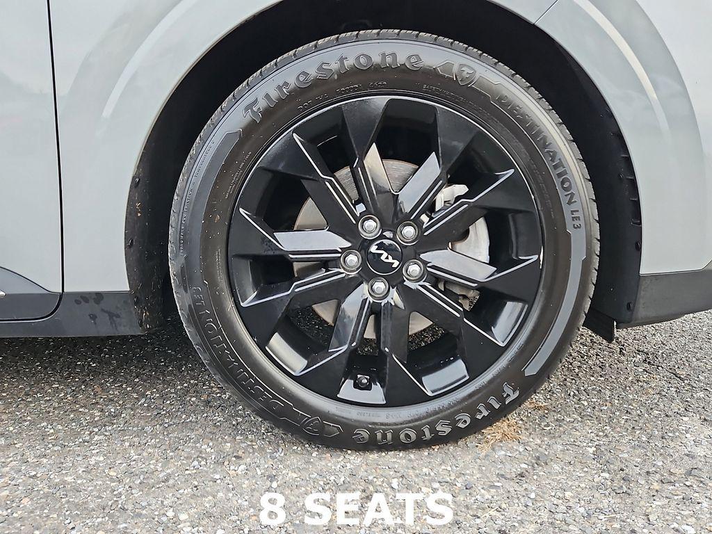 used 2024 Kia Carnival car, priced at $35,699