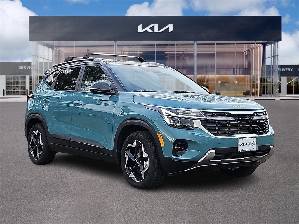 used 2025 Kia Seltos car, priced at $23,819