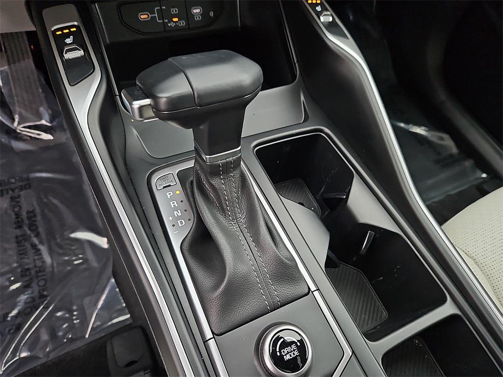 used 2025 Kia Sorento car, priced at $32,899