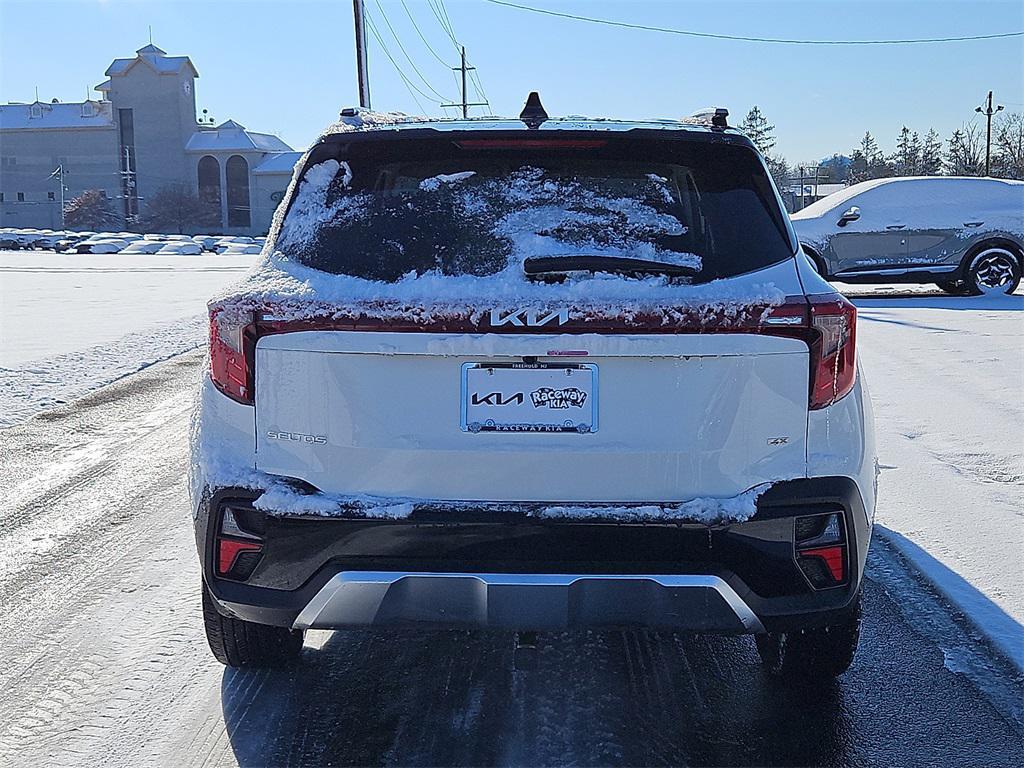 used 2025 Kia Seltos car, priced at $23,779