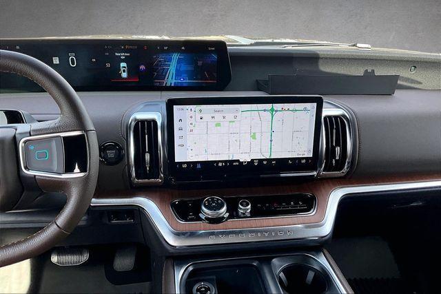 new 2026 Ford Expedition car, priced at $85,412