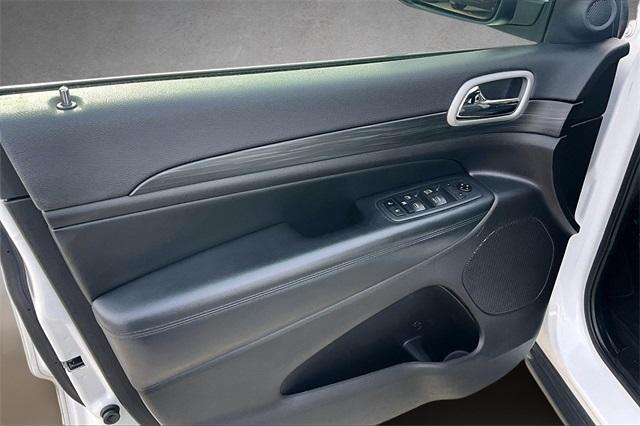 used 2021 Jeep Grand Cherokee car, priced at $18,550