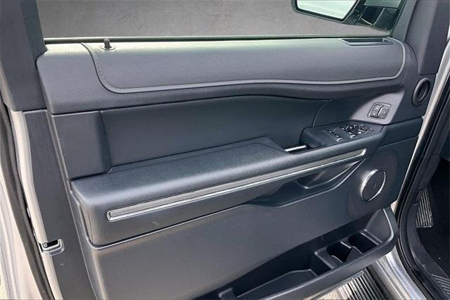 used 2024 Ford Expedition car, priced at $45,000